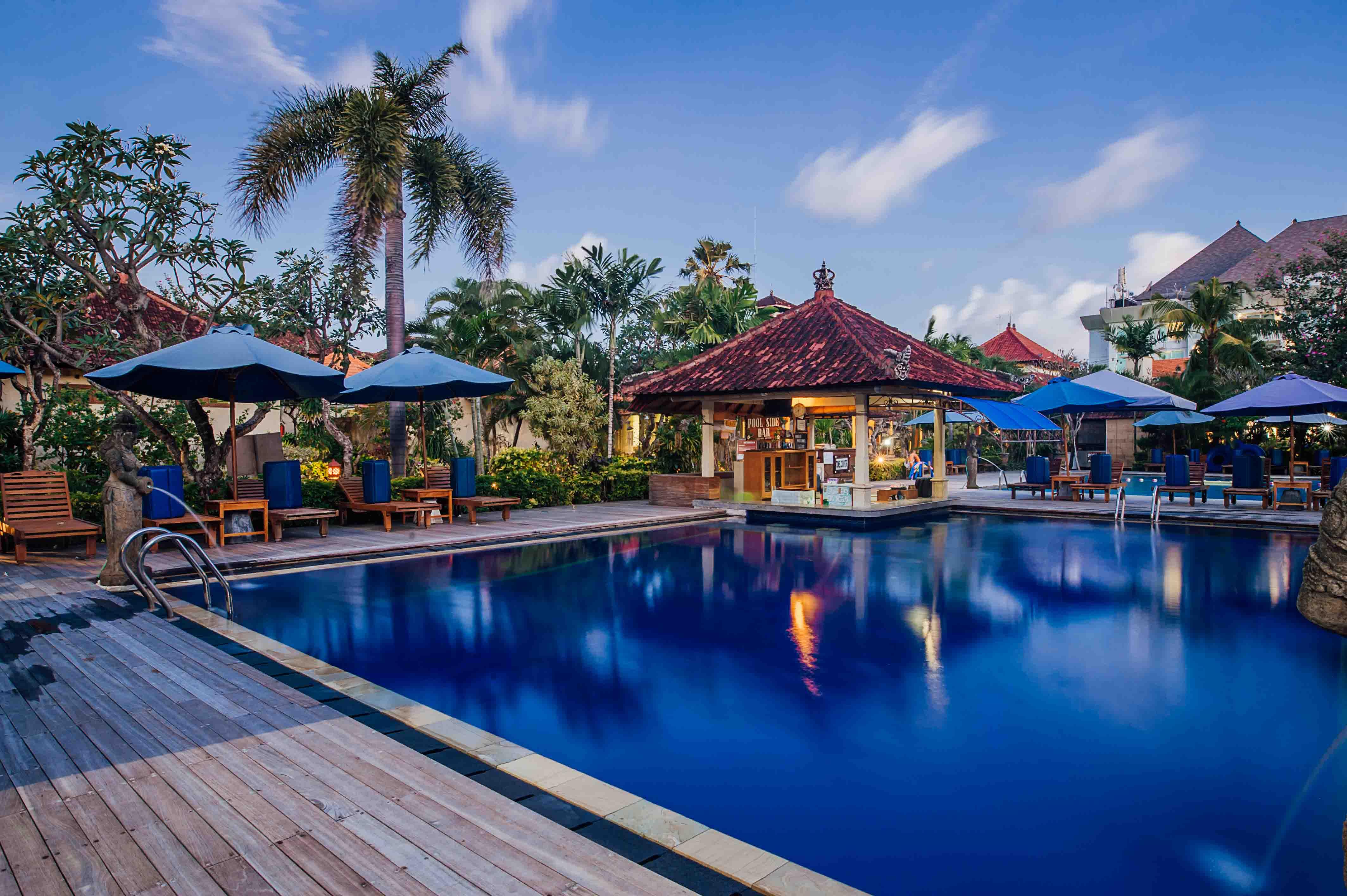 คูตา ปูรี บังกะโล วิลล่า แอนด์ รีสอร์ต กูตา ภายนอก รูปภาพ